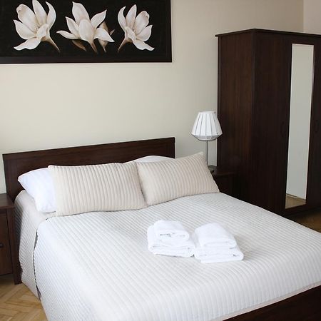 Place 4 You Apartments คราคูฟ ภายนอก รูปภาพ